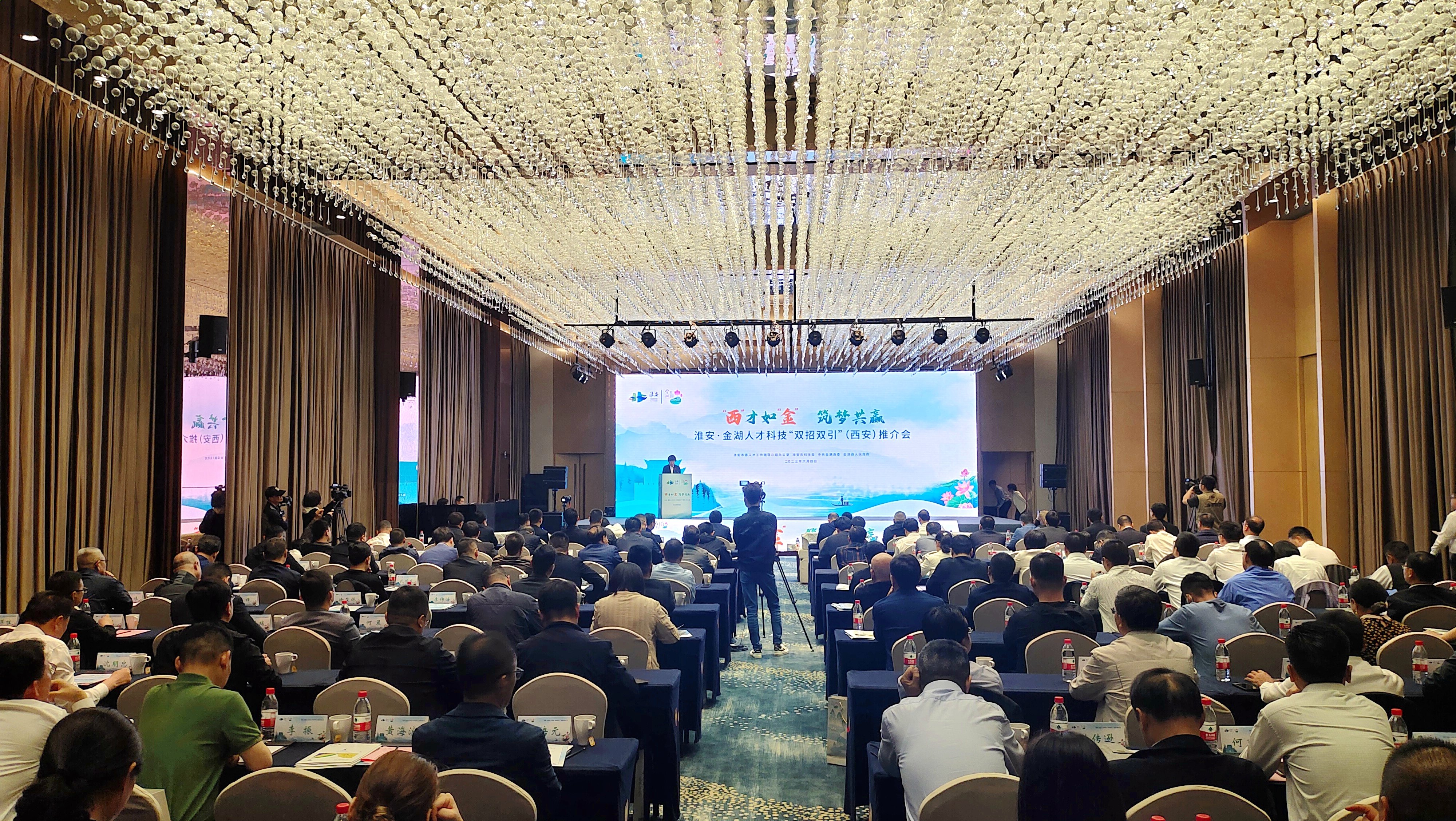 金湖人才网最新招聘，科技驱动，全新招聘体验启动