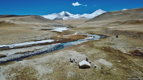 中印边境现状，自然美景下的静谧之旅与内心对话