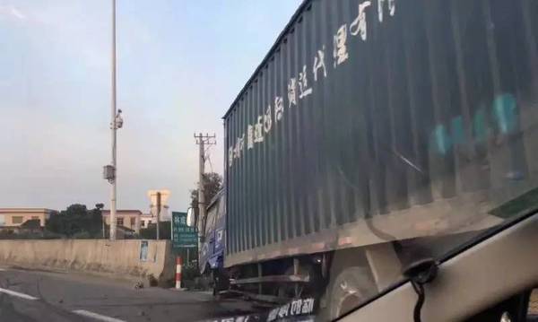 广清高速车祸最新消息与小巷特色小店的探秘故事