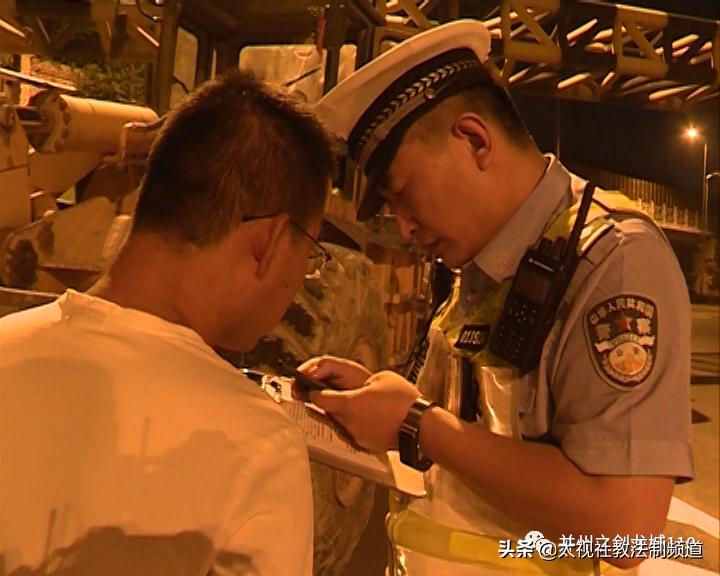 二手货车探索之旅，小巷中的隐藏宝藏与特色小店的奇妙之旅